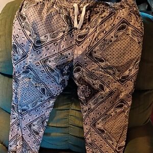 fresh Black & White Paisley Drawstring Joggers